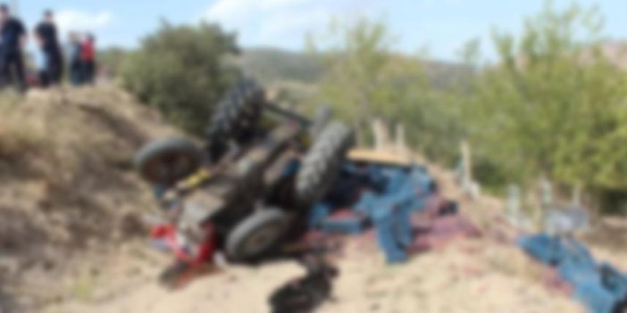Samsun'da traktör ağaca çarptı! 1 ölü