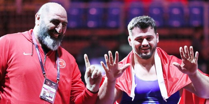 Bakan Kasapoğlu, Avrupa güreş şampiyonu Rıza Kayaalp ile görüştü