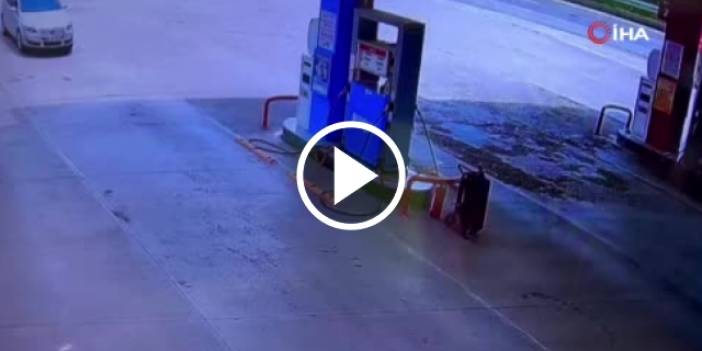 Bayburt'ta freni patlayan otomobil akaryakıt istasyonuna girdi: 2 yaralı Video Haber