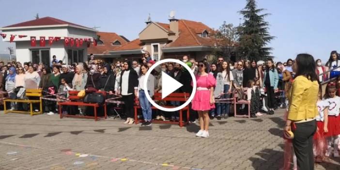 Trabzon İstiklal İlköğretim okulunda coşkulu 23 Nisan kutlaması. Video Haber