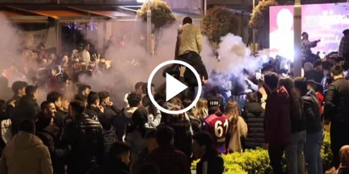 Trabzonspor taraftarı meydan. Video Haber