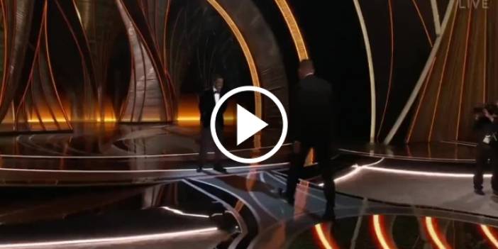 Oscar Töreni'nde sahnede tokat şoku! Video Haber