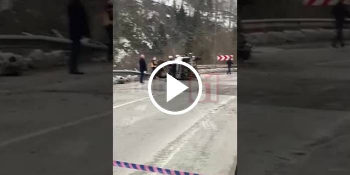 Trabzon’da feci olay! Aracın üzerine kaya düştü 4 ölü. Video Haber