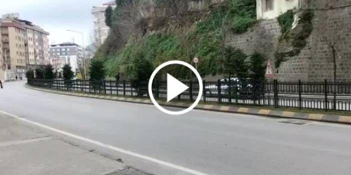 Trabzon'da belediye hoparlörlerinden Trabzonspor marşı yükseldi. Video Haber.