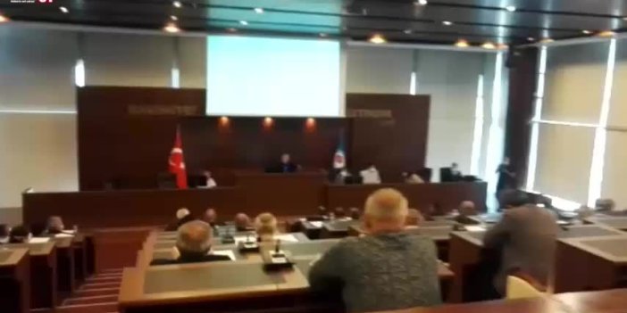 Trabzon Büyükşehir belediye Meclis toplantısına matkap arası