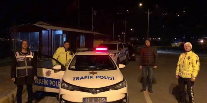 Trabzon'da Trafik ekibinden sağlık çalışanlarına destek