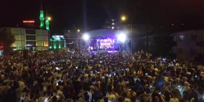 Aslan Kar Trabzonspor marşı ile festivali yıktı geçti