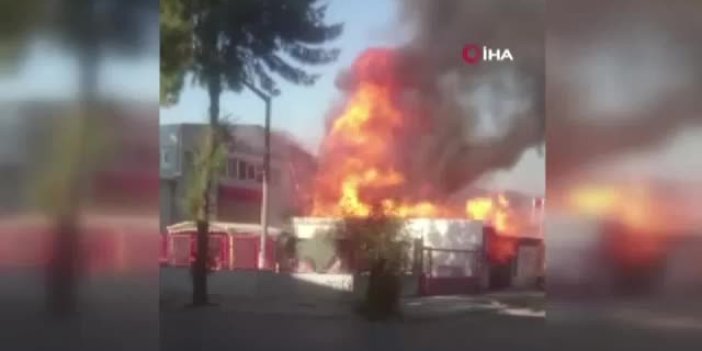 İzmir’de madeni yağ deposunda çıkan yangın güçlükle kontrol altına alındı