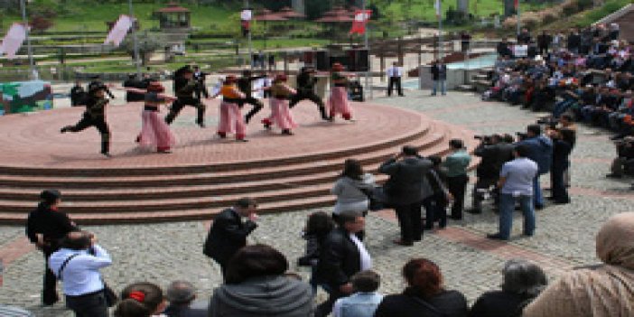 Trabzon'da tiyatro festivali başladı