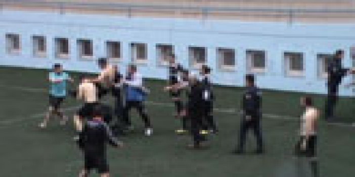 Trabzon Amatör Kümede oyuncular polise saldırdılar
