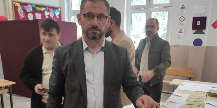 Yeniden Refah Partisi Trabzon Milletvekili adayı Süleyman Pulat oyunu kullandı