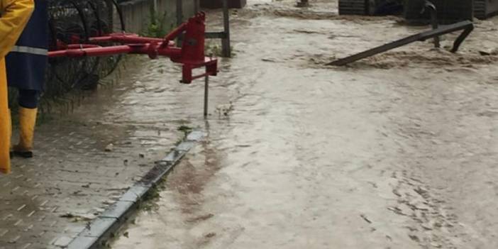 Samsun'da yağmur sele neden oldu! 1 ölü