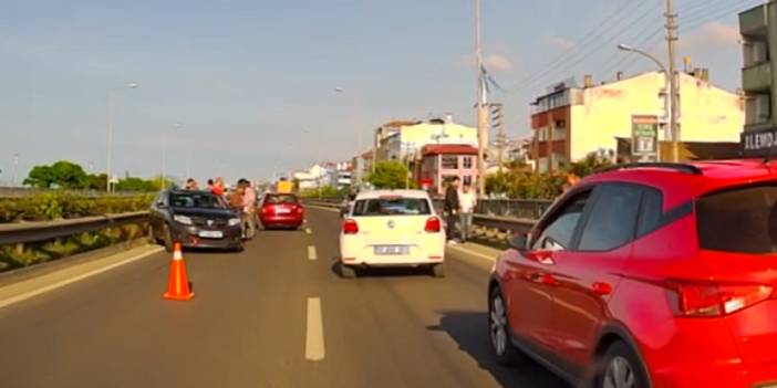 Trabzon’da kaza! Trafikte yoğunluk kuyruklar oluştu