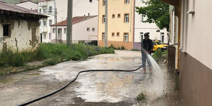 Bayburt Belediyesi sokak çalışmalarını sürdürüyor