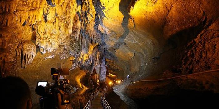 Trabzon'daki dünyanın en uzun ikinci mağarasına turist akını