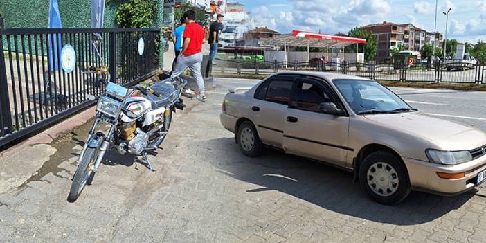 Samsun'un Bafra ilçesinde otomobil ile motosiklet çarpıştı! 2 yaralı.18 Haziran 2023