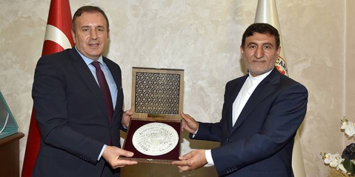 İran heyetinden Trabzon TSO'ya ziyaret! "İran ve Türk şirketleri birbirini daha iyi tanımalı"