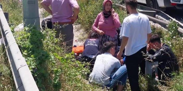 Samsun'da otomobil yayalara çarptı: 2 yaralı