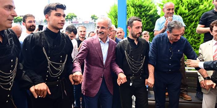 Trabzon'da Bakan Uraloğlu'na coşkulu karşılama