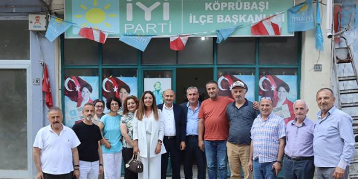İYİ Parti Trabzon'da seçim çalışmalarına başladı