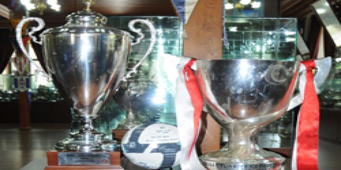 Trabzon'da kupalar yerini buldu