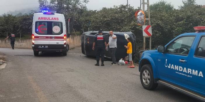 Trabzon'da yayla yolunda kaza! Duvara çarparak takla attı