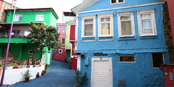 Giresun'da renklerle canlanan Taflanaltı Sokak turistik mekan haline geldi