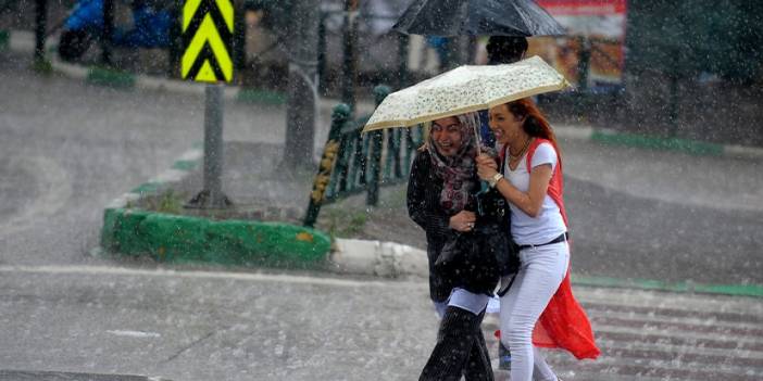 Bayburt'ta sağanak yağış bekleniyor - 03 Eylül 2023