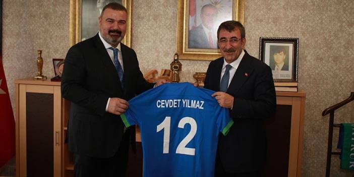 Cumhurbaşkanı Yardımcısı Yılmaz, Çaykur Rizespor’u ziyaret etti