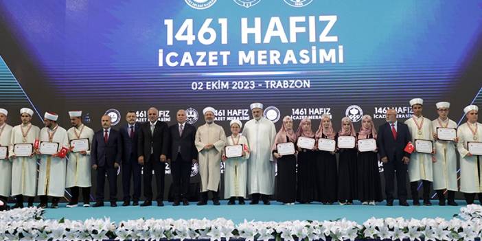 Trabzon'da 1461 hafız için icazet töreni düzenlendi! "Yeryüzündeki cehalet Kur'an ile aydınlanmayı bekliyor"