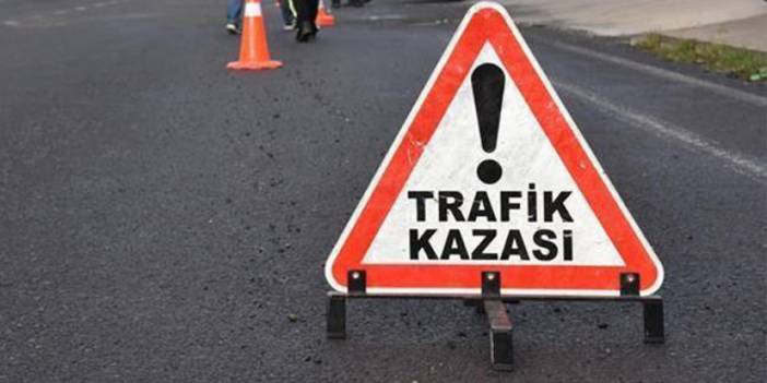 Trabzon'da kamyon şarampole devrildi! Sürücüden kötü haber