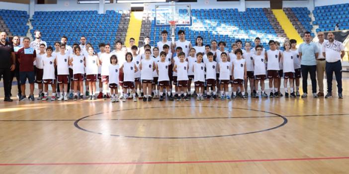 Trabzonspor'da 2023 Basketbol Kış Okulu faaliyetleri başladı