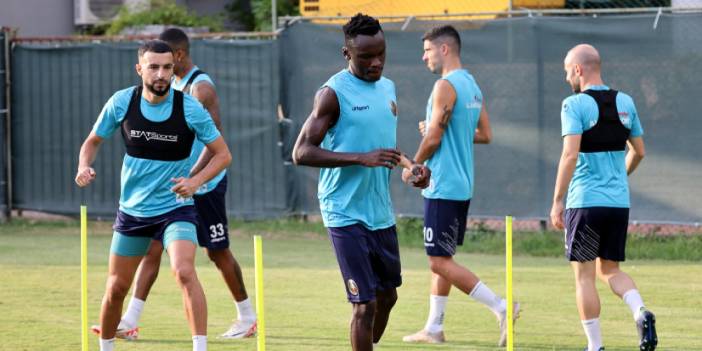 Trabzonspor'un rakibi Alanyaspor'da hazırlıklar başladı