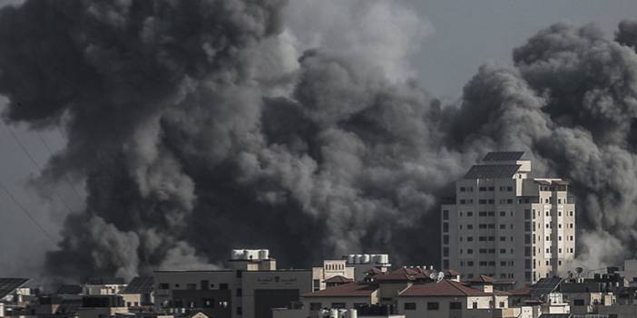 İsrail'in Gazze'ye dün geceki saldırılarında en az 400 Filistinli öldü