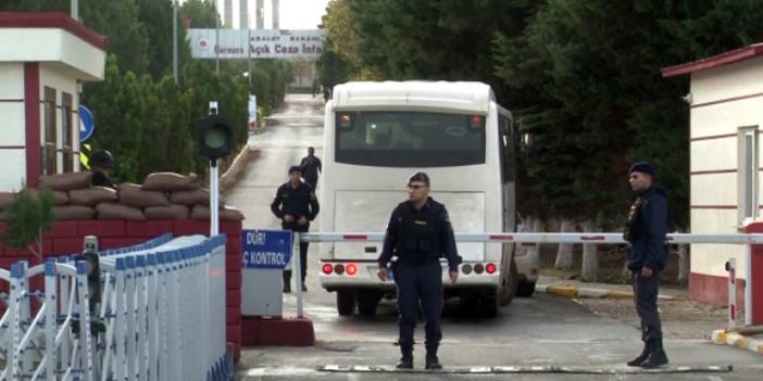 Dilan Polat ve Sıla Doğu polisler eşliğinde Marmara Cezaevi'ne getirildi