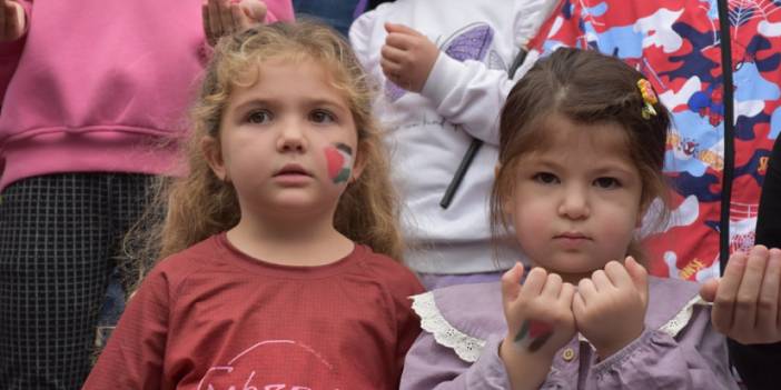 Trabzon'da çocuklar Filistinli akranlarına destek için yürüdü