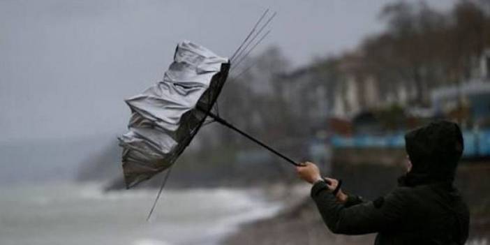 AFAD'dan Trabzon dahil 64 ile uyarı! Kuvvetli rüzgar ve fırtına geliyor