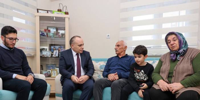 Artvin Valisi Ünsal'dan şehit ailelerine ziyaret