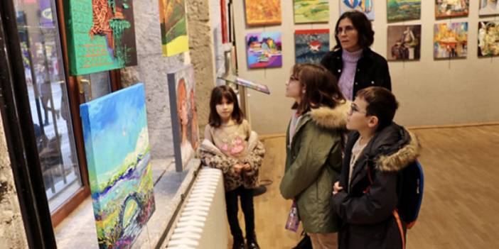 49. Trabzon Sanatçıları Geleneksel Plastik Sanatlar Sergisi 112 eser ile açıldı