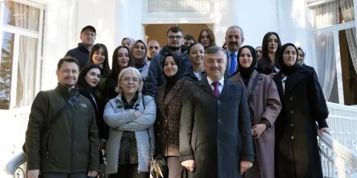 Trabzon Üniversitesi öğrencileri Atatürk Köşkü'nü gezdi