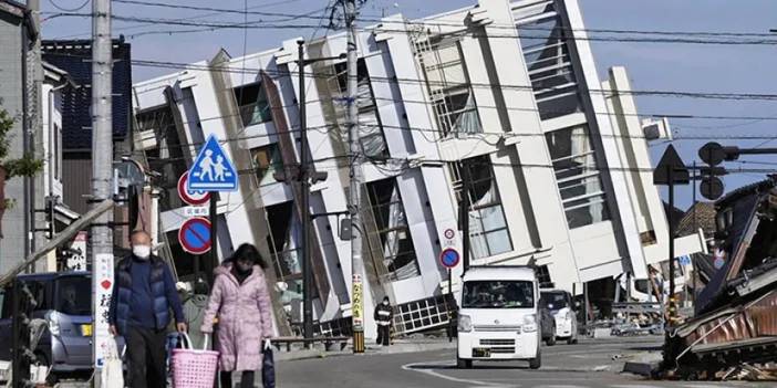 Japonya'nın batısında depremlerde 30 kişi öldü