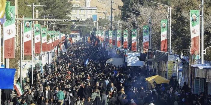 İran'da art arda patlama! En az 103 ölü!