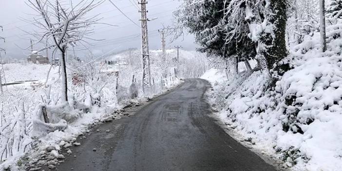 Trabzon’a beklenen kar geldi! Meteoroloji uyarmıştı