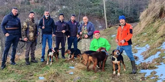 Trabzonlu avcılar yaban domuzu avında!