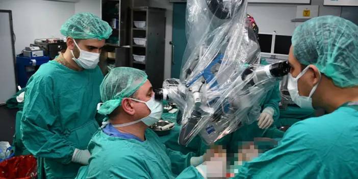 40 günlük bebeğin tümörü Trabzon'da başarıyla alındı