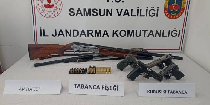 Samsun'da Jandarmadan operasyon! silah ve uyuşturucu madde ele geçirildi