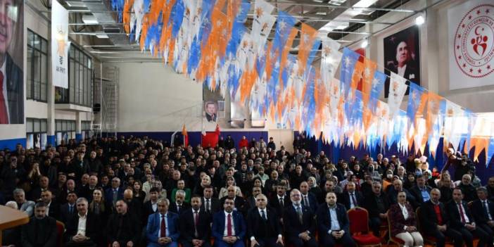 Ak Parti Ardahan'da Belediye başkan adaylarını tanıttı