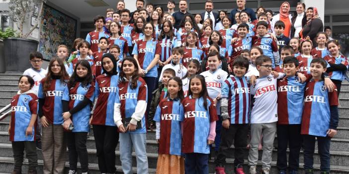Trabzonspor Kulübü Yönetim Kurulu Üyesi Yazıcı öğrenciler ile bir araya geldi