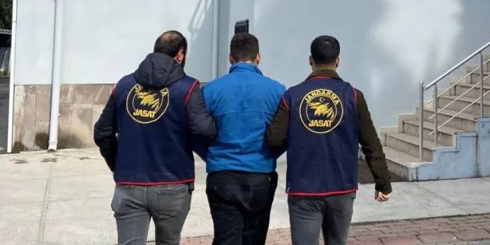 Adana'da her yerde aranıyorlardı! 10 şahıs yakalandı