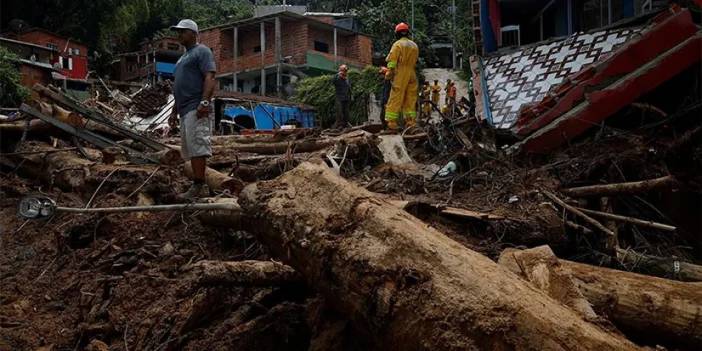 Brezilya'da şiddetli yağışlar can aldı! 12 kişi hayatını kaybetti